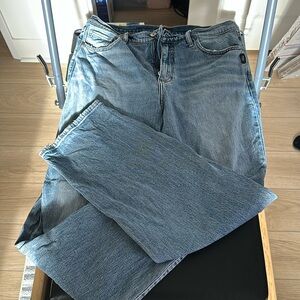 EUC Silver Dad Jeans